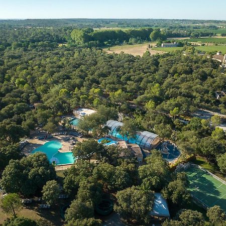 Camping Les Pres Du Roi Sommieres Exterior photo
