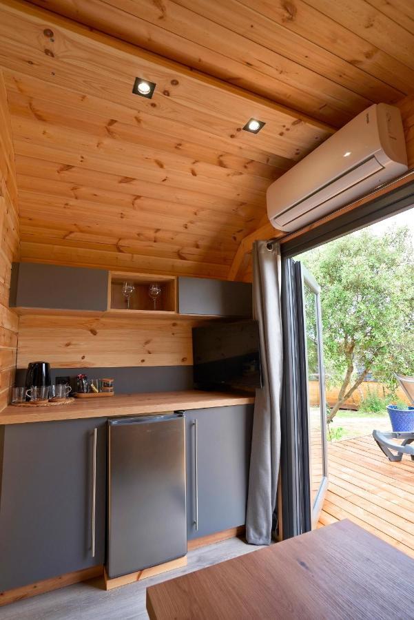 Camping Les Pres Du Roi Sommieres Exterior photo